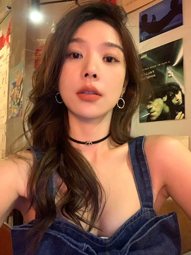 Чистое желание письмо CD-чокер ожерелье женское нишевое дизайнерское усовершенствованное колье на шею с цепочкой на ключице темпераментное колье ремешок на шею