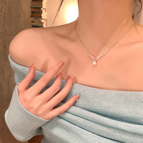 Волнистая подвеска из жемчуга, свитер, аксессуар, изысканный стиль, легкий роскошный стиль