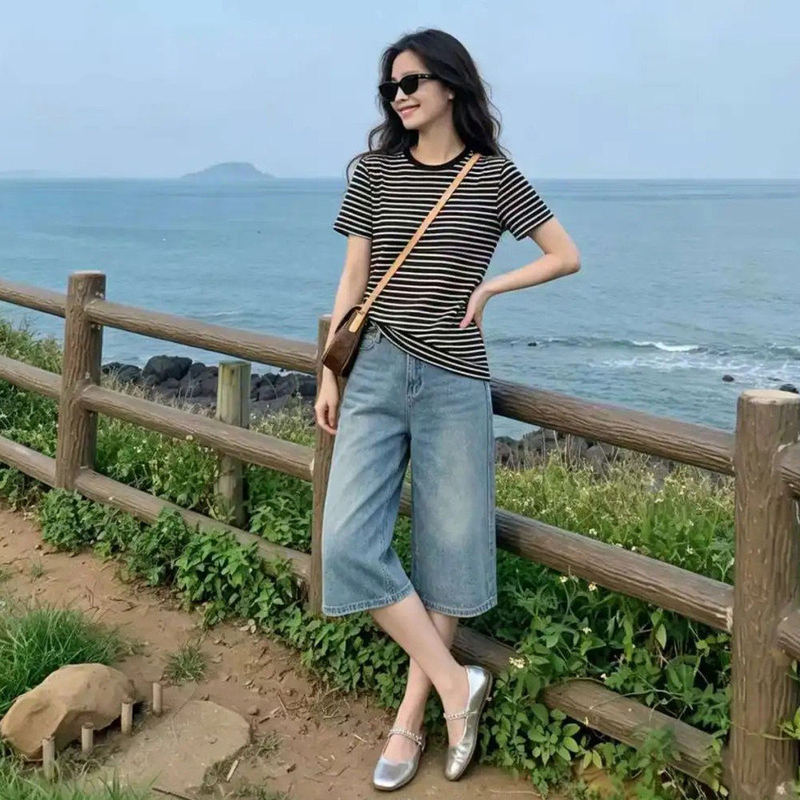 Light Blue Cropped Wide-Leg Jeans for Women, 2026 Summer New Style, Straight High-Waisted Loose Thin Mid-Length Pants