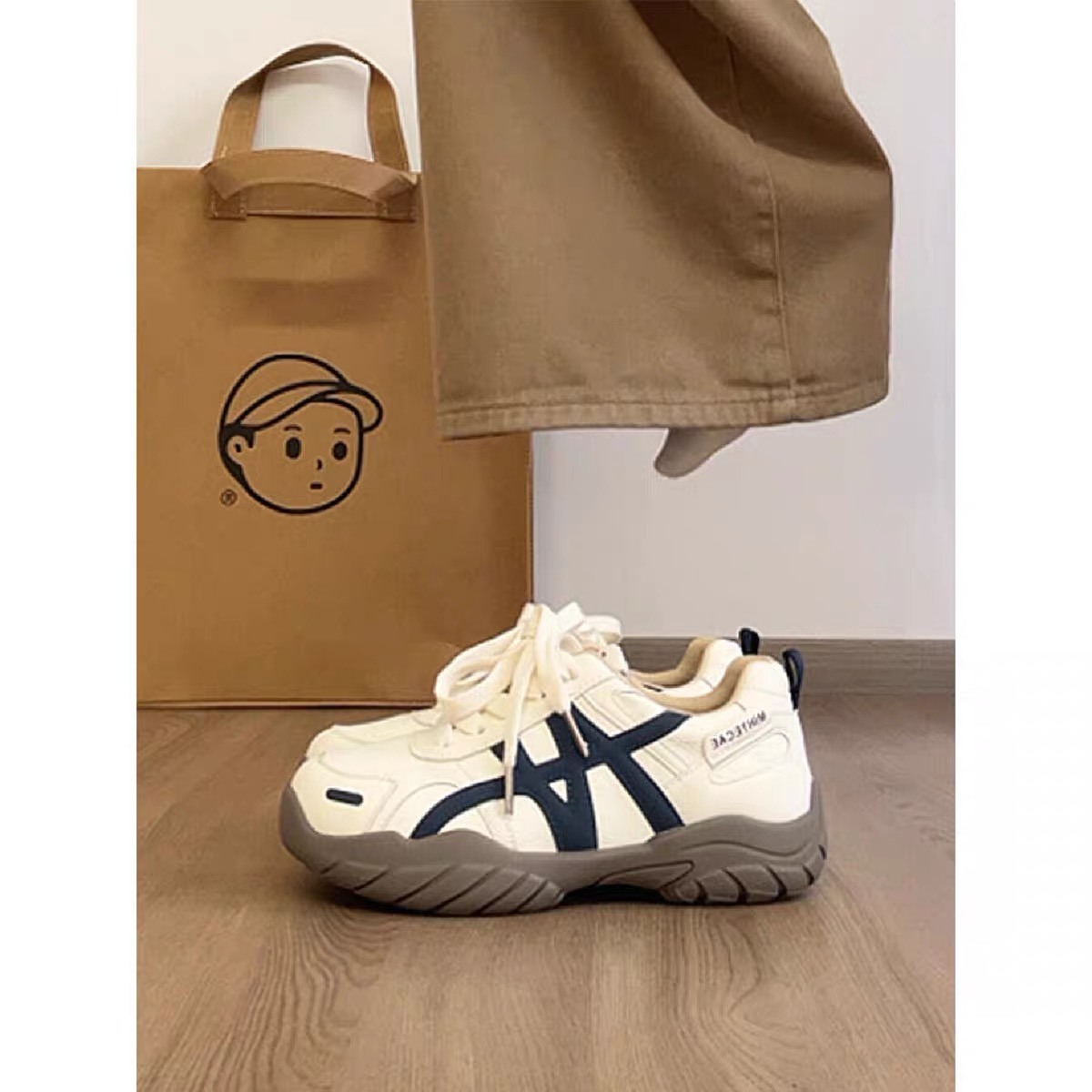 Кожаные туфли для папы на толстой подошве в том же стиле от Zhao Lusi; женская осенняя универсальная белая обувь; модная повседневная спортивная обувь для моральных тренировок