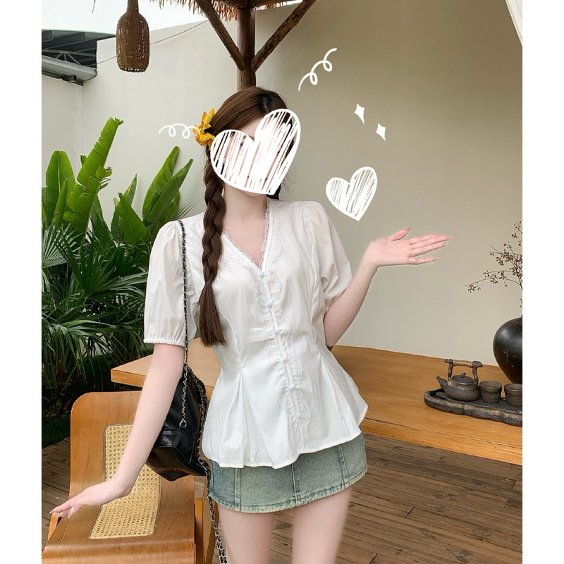 Lace Patchwork Stylish Short-Sleeve Shirt for Women, Summer New Plus-Size Slimming Top That Hides the Belly and Cinches the Waist