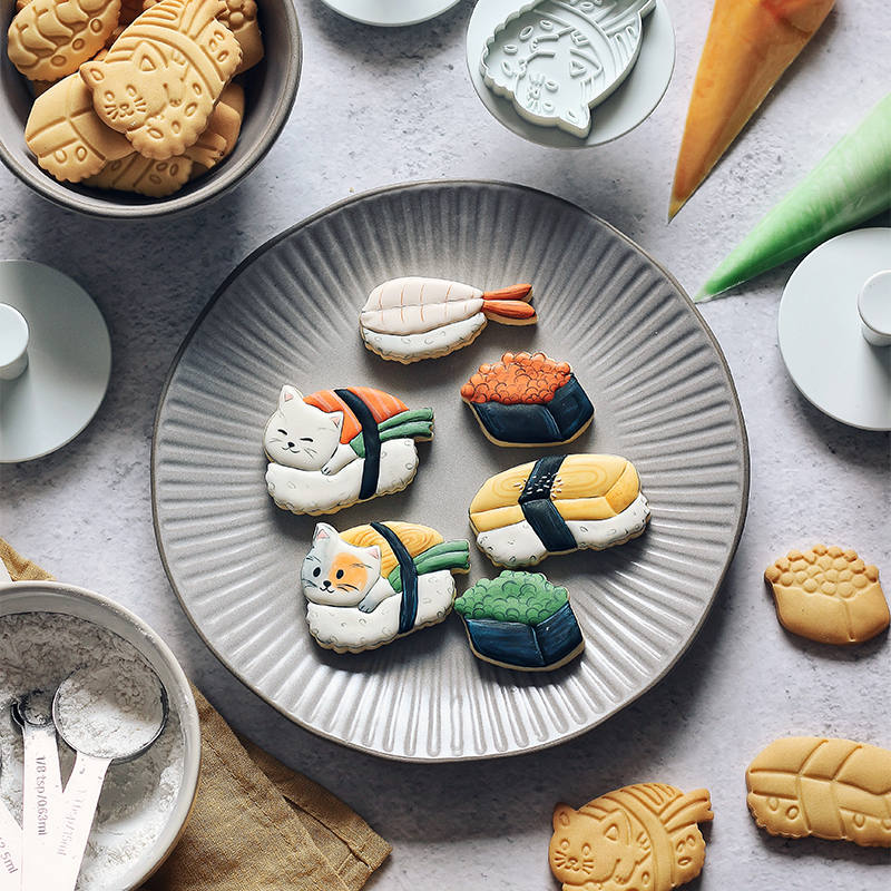 AMAGOUR New Japanese Sushi Cartoon Spring Press Sugar Cream Cookie Mold