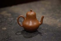 In the 90 s Taiwan customized purple clay teapot classic literati siting pot raw ore old material coarse sand cinnmud gongfu tea