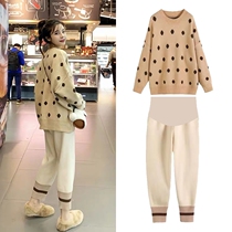 Pregnant women spring and autumn set tide hot mother Net Red fashion age loose wave point knitted jacket wide leg pants two-piece set