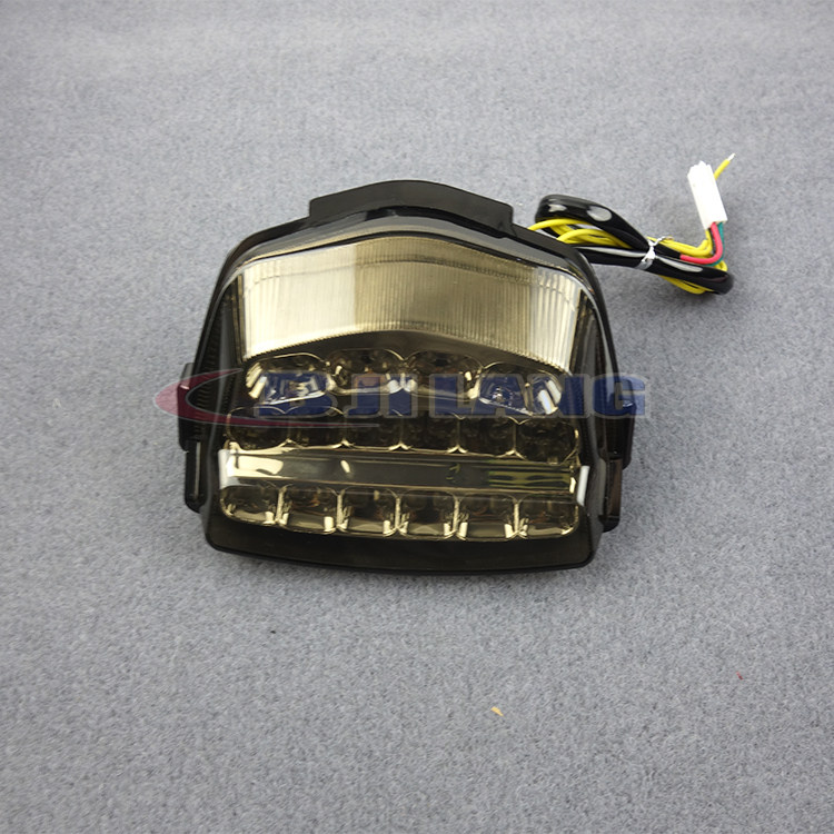 Applicable to CBR1000RR 08-09-10-11-12-13 LED rear brake lamp with steering