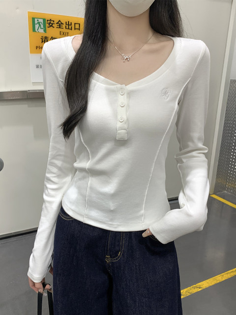 Korean Style Trendy Simple Slim-Fit Inner T-Shirt for Women, New Autumn V-Neck Regular Shoulder High-End Button Fishbone Base Shirt