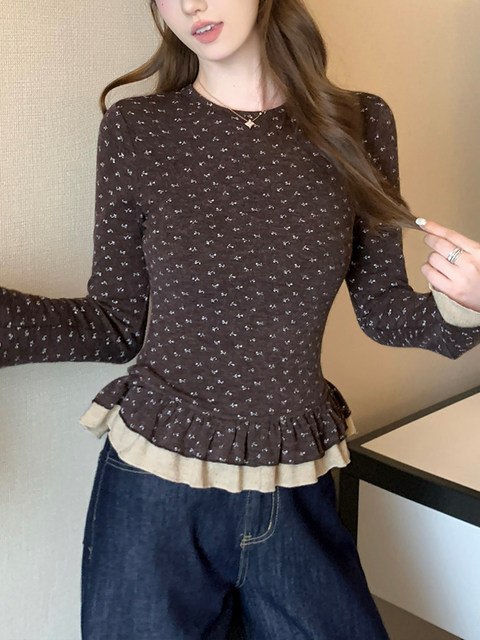 French Retro Round-Neck Floral T-Shirt for Women, 2026 Spring, Unique and Chic Double-Layer Lace Design Niche Top