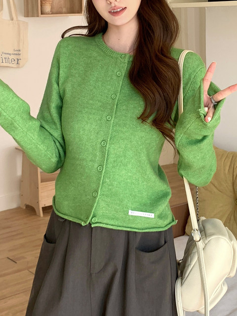 Green Color Enhances Complexion, Youthful and Elegant Long-Sleeve Knit Cardigan for Women, Autumn and Winter Korean Style Chic, Stunning Short Versatile Top