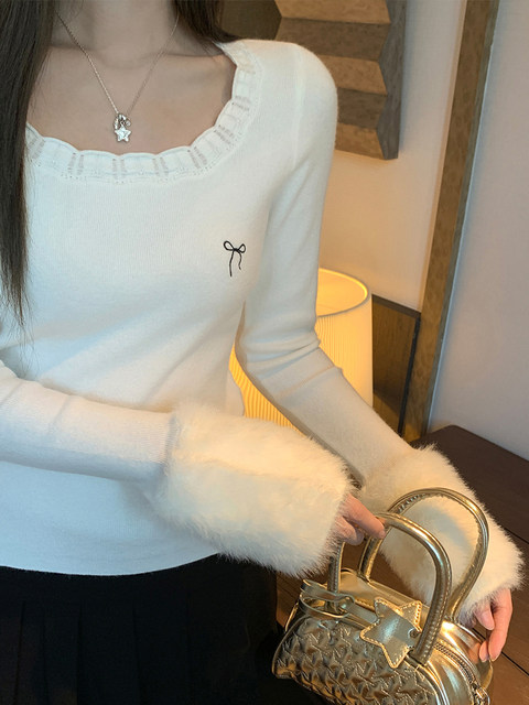 Knitted Sweater for Women, Autumn 2025 New Style, French Elegance, White, Unique Design, High-End Feel, Stunning Top