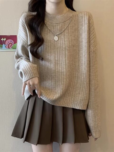 Petite, Vintage, and Lazy-Style Loose Sweater for Women, Autumn and Winter, Round Neck, Stylish, Warm Pullover, Short Top