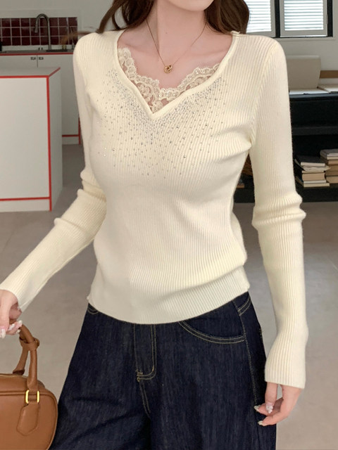 High-End Diamond-Encrusted Lace-Trimmed Knit Sweater for Women, New Autumn and Winter Style, Pure and Alluring, Super Beautiful and Unique Top