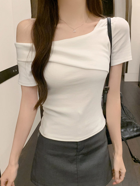 Unique and Stylish Irregular One-Shoulder Short-Sleeve T-Shirt for Women, New Summer Design with a Pure and Sexy Vibe, Trendy and Stylish Top