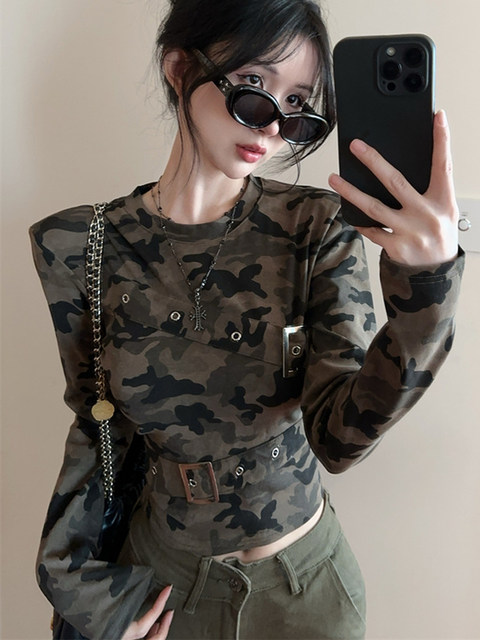 Fashionable and Versatile Round-Neck Camouflage T-Shirt for Women, 2025 Autumn Design, Unique and Distinctive, Tight-Fitting Short Top