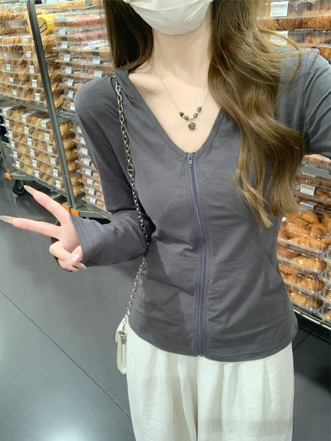 Fashionable and Simple V-Neck Zip Pocket Sun Protection Jacket for Women, 2026 Spring New Slim-Fit Long-Sleeve Cardigan Coat