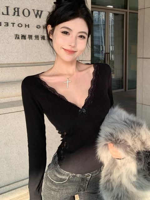 Sexy Hot Girl Style Lace Trim Long-Sleeve T-Shirt for Women 2025 Autumn and Winter, Subtle V-Neck, Slim Fit, Flattering Inner Top
