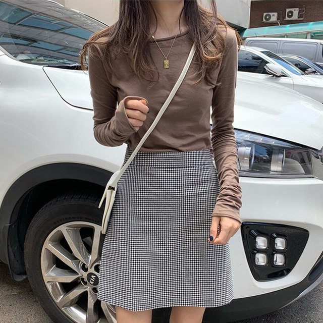 2025 Early Spring New Stylish White Long-Sleeve T-Shirt for Women, Layered Hong Kong Style Slim Fit Rolled Hem Top Base Shirt