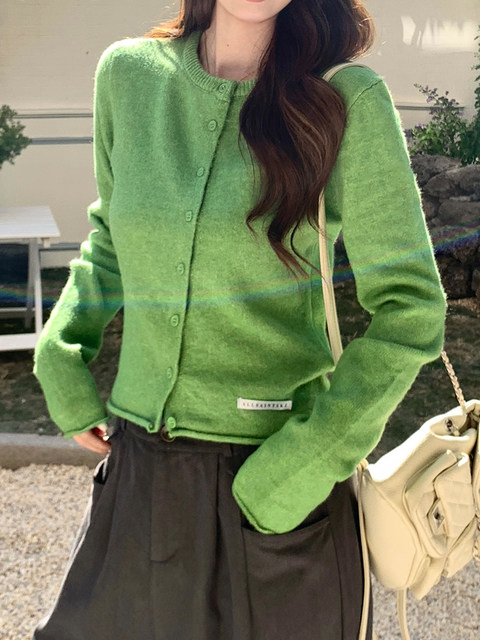 Green Color Enhances Complexion, Youthful and Elegant Long-Sleeve Knit Cardigan for Women, Autumn and Winter Korean Style Chic, Stunning Short Versatile Top