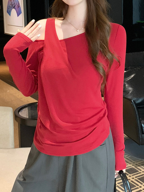 Stylish Red Long-Sleeve T-Shirt for Women, Unique and Chic Asymmetrical Shoulder Design, Trendy Spring Top