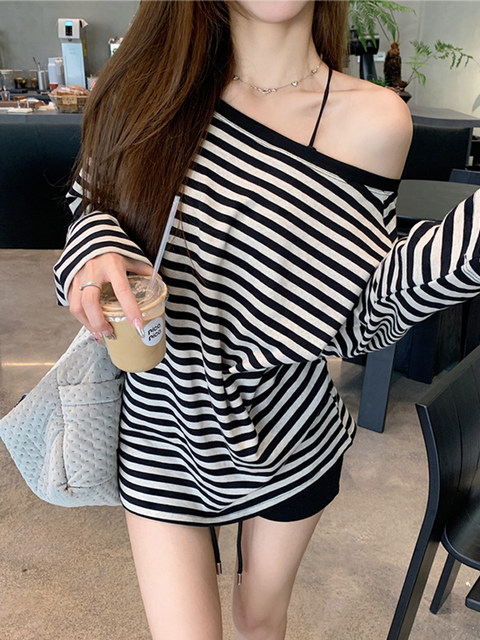 Korean Style Loose Striped T-Shirt for Women 2025 Autumn Sexy Off-Shoulder Mid-Length Long-Sleeve Top