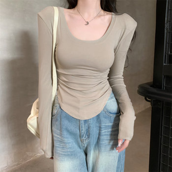 Trendy and Sexy Slim-Fit T-Shirt for Women, Autumn Curved Hem Base Shirt with Design and Shoulder Pads ins