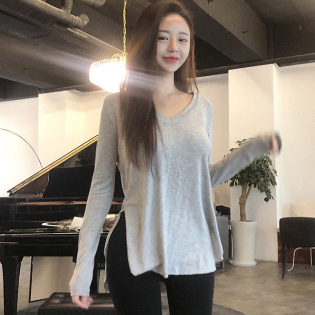Pure Desire Style V-Neck Side Slit Modal Long-Sleeve T-Shirt for Women, New Autumn Korean Version, Loose Gray Base Shirt Top