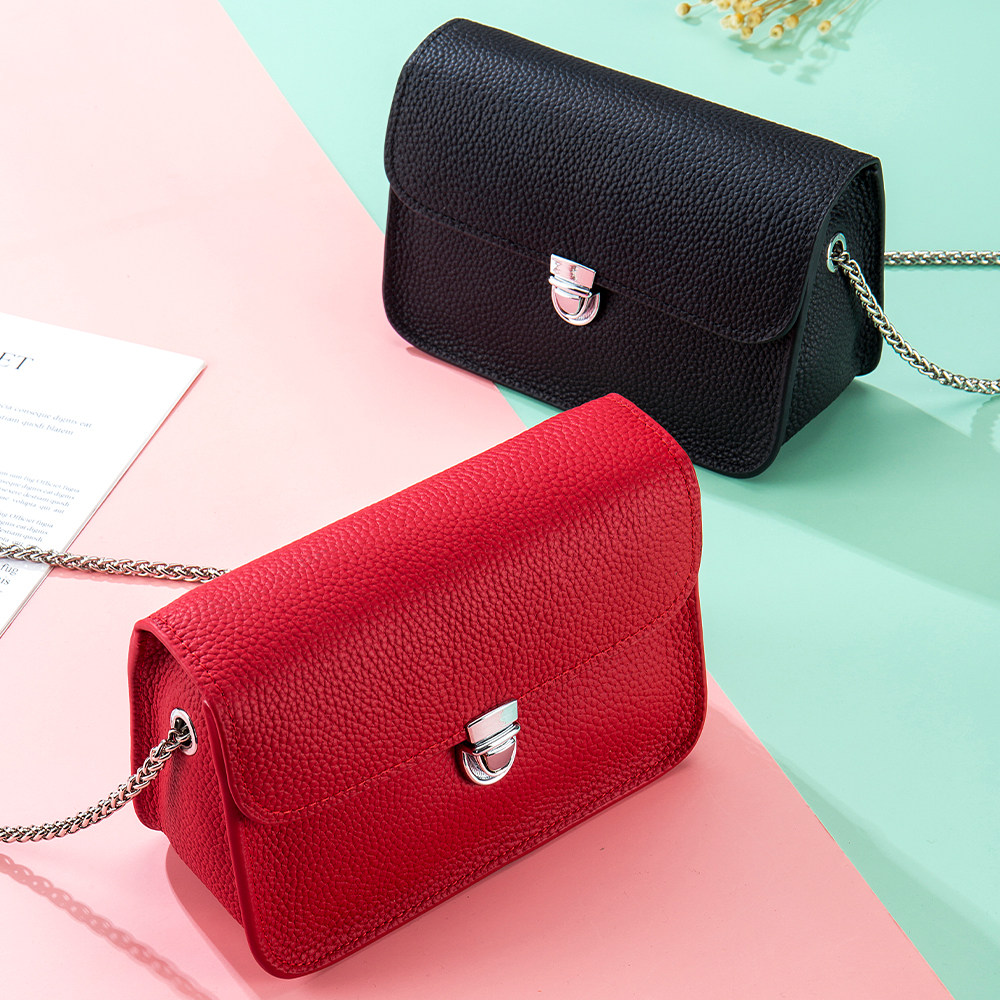 Leather small square bag women's messenger 2022 new shoulder bag fashion chain net celebrity women's bag cowhide Western style mobile phone bag