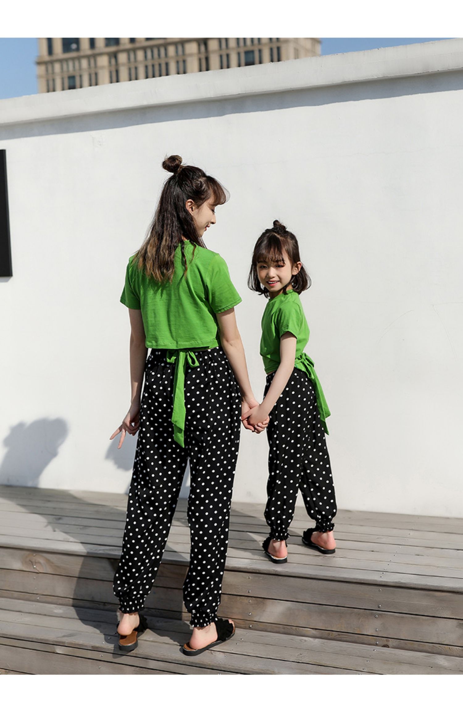 Thời trang Yang gas váy hè nữ 2019 lưới đỏ áo thun điểm muỗi quần cha mẹ-con mặc phiên bản Hàn Quốc của gia đình con gái - Trang phục dành cho cha mẹ và con pijama cho mẹ và bé