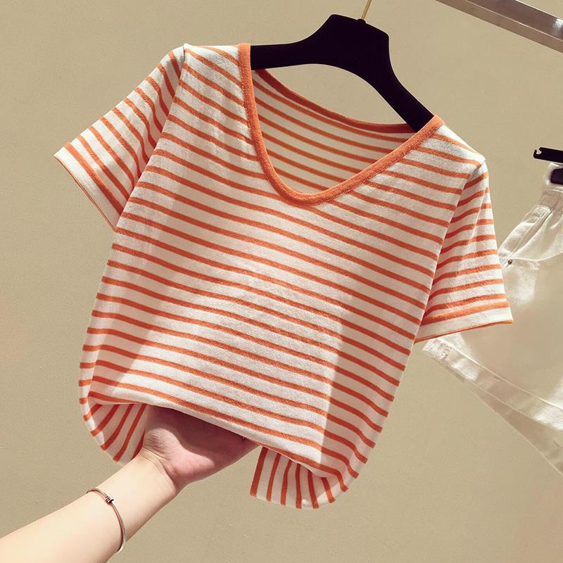 Hong Kong summer new V-collar knitting stripes T-shirts wear a thin, thin, fresh shirt in short sleeves