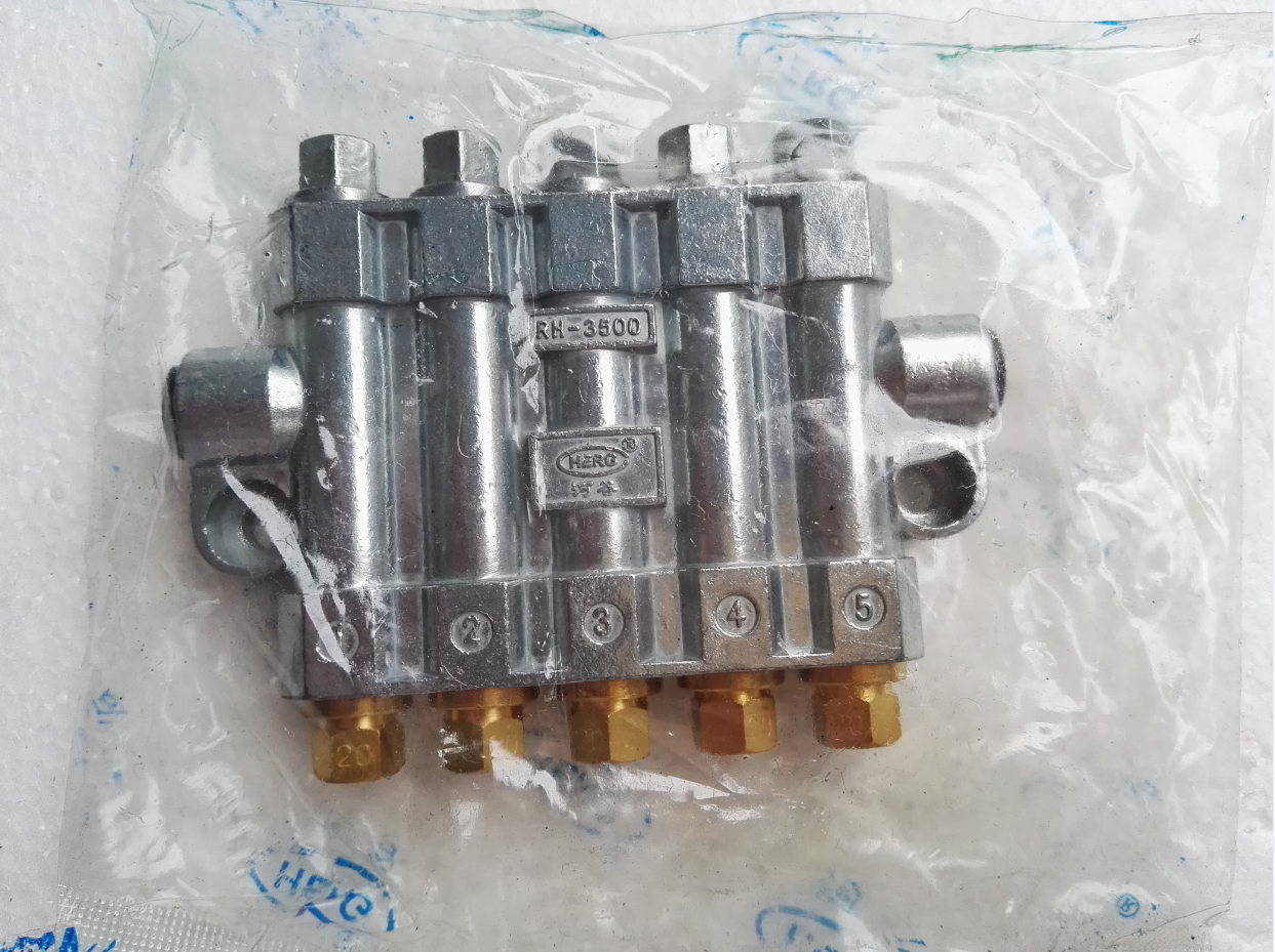 River Valley Oil Distributor Machining Center Volumetric Oil Distributor Volumetric Oil Discharge RH-3500