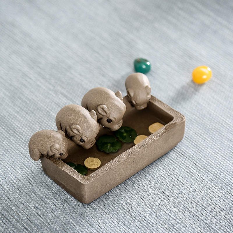 Pig drinking water boutique ornaments can raise handmade Yixing Duan Mud tea table ornaments Tea accessories Four pigs tea pets