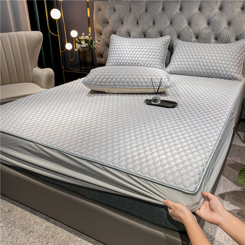 Thai Latex Cool Mat Three Sets of bed Ogasawara Summer home Naked Sleep Water Washable Machine Wash Folded Ice Silk Soft Mat