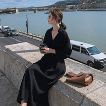 Black mature wind skirt women Spring and Autumn 2020 new French super long V collar dress light mature wind long skirt