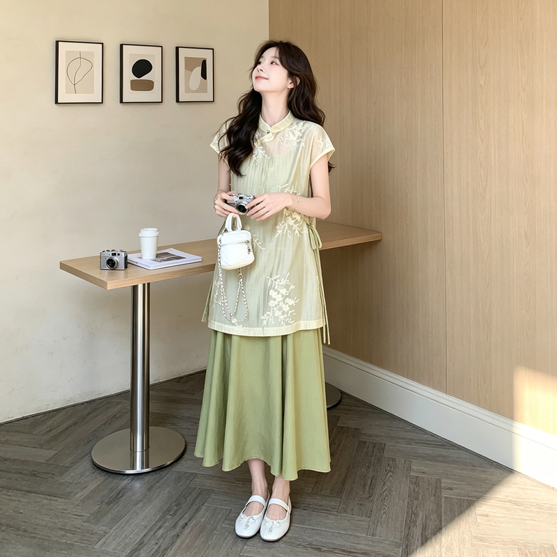 Green New Chinese-Style Zen-Inspired Suspender Dress Set for Women, Summer New Style, Gentle and Elegant Embroidered Cover-Up Two-Piece Set