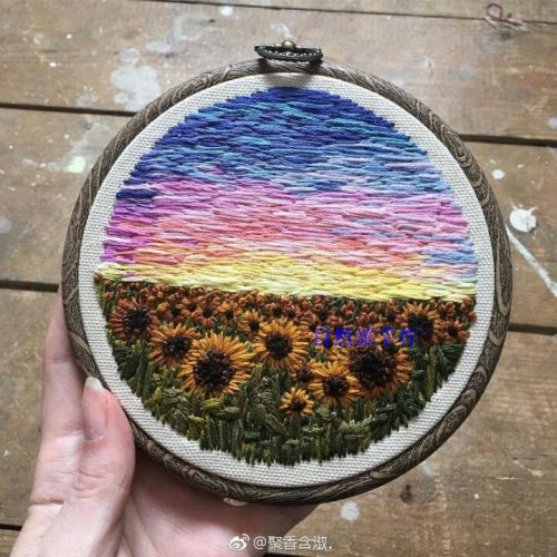 Naturist hand for hot selling European-style embroidery scenery picture hanging painting material contains 15CM retro-embroidered tightable