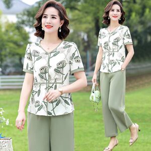 2026 Summer New Style Mother's Suit, Middle-Aged Chiffon Fashion, Middle-Aged and Elderly Women's Summer Stylish and Age-Reducing Two-Piece Set