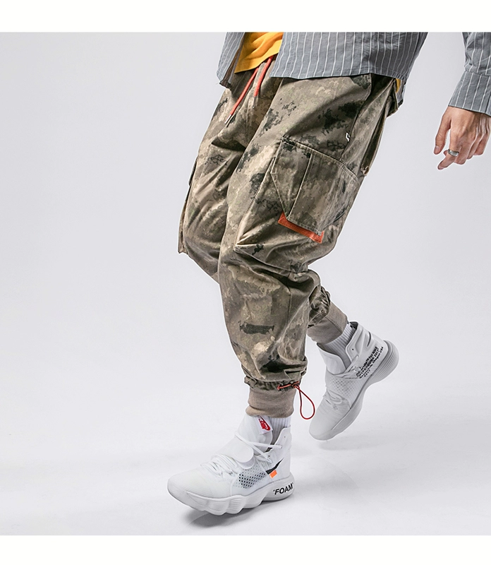 Mùa xuân thủy triều hoàn toàn mới dây ngụy trang overalls nam giới đường phố hip hop lỏng lẻo quần giản dị thủy triều - Crop Jeans