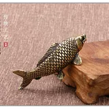 Твердые латунные кои, антикварные медные поделки, чайные домашние животные, имитация латунного карпа, год за годом украшения