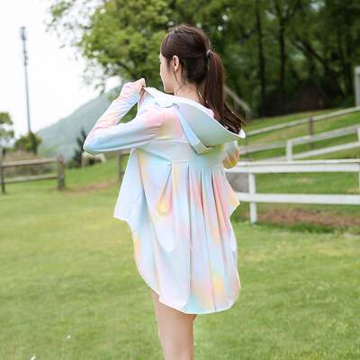 The new ice silk sun-protective clothing is a loose UPF50+ breathable sun-protective jacket for women to wear outside, providing UV protection and a breathable sun-protective cover-up