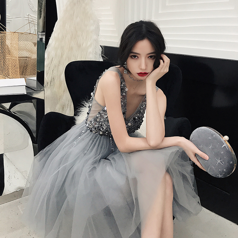 Bridesmaid's small evening dresses dress 2022 new light lavish niche high-end Heavy work names Yuanyuan Birthday Party Summer Short ladies