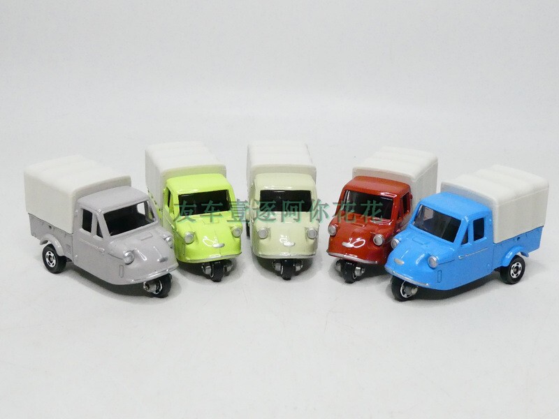 Tomy Tomica Triangular Chicken Tricycle Truck 1:50 Without Box