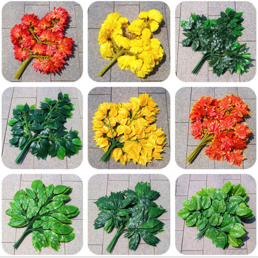 Simulation of the Red Maple Leaf Chamber of Banyan Leaf Plastic Branch Project of the Green Leaf Plant Decoration