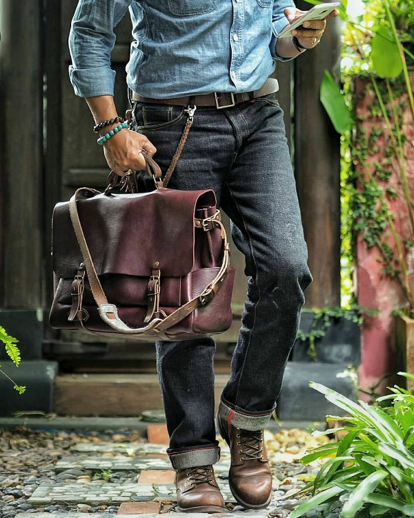 In Stock, Exclusively Authorized French Handmade Bleu De Chauffe Irving Vintage Leather Messenger Bag In Stock, Exclusively Authorized French Handmade Bleu De Chauffe Irving Vintage Leather Messenger Bag