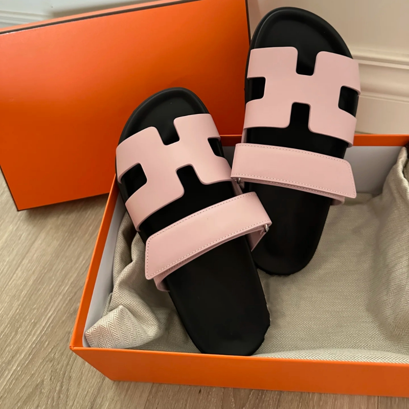 2026 Spring/Summer New Genuine Leather Fairy Pink Slippers for Women, Versatile Beach Open-Toe Sandals