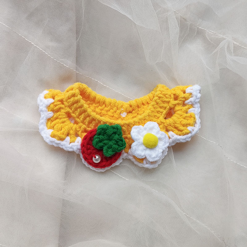 Cat collar, berry bell, flower, pet knitted scarf, grass, small dog, dog photo jewelry, light and soft