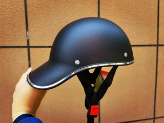 电车自行车头盔夏季防晒男女轻量化透气四季轻便安全帽半盔鸭舌帽