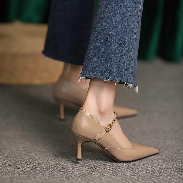 M L Monroe's temperament presents ~ leather stiletto rivets one word belt buckle sexy commuting all-match single shoes