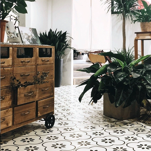 Полная фарфоровая северная черно -белая серая тибетская тибетская 300 линия кухонная плитка на стенах 300 крытая плитка