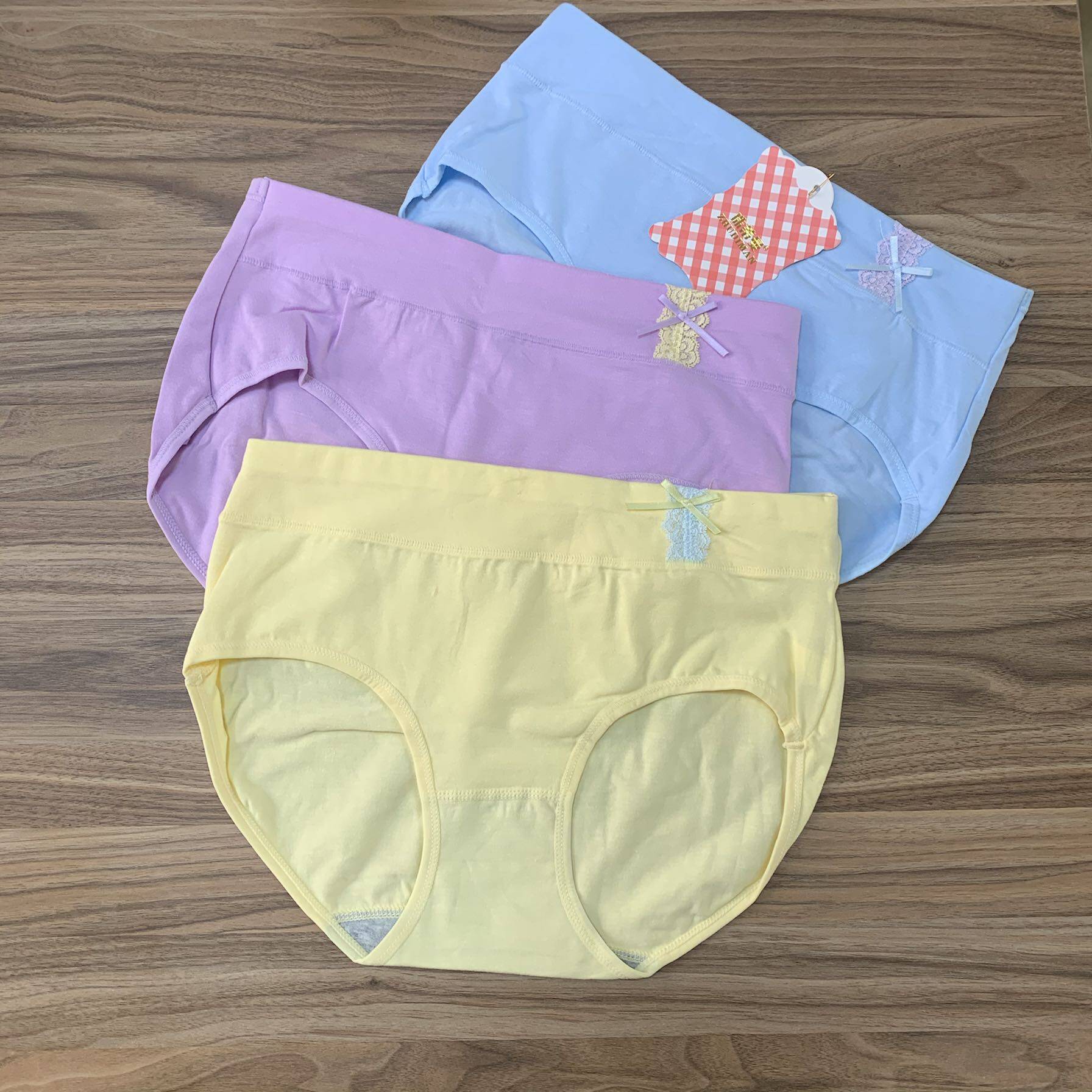 3 packs of women's mid-rise cotton briefs