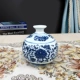 Jingdezhen gốm sứ vẽ tay nhỏ màu xanh và trắng bình sứ chèn nhà phòng khách kệ trang trí cổ điển Trung Quốc - Vase / Bồn hoa & Kệ