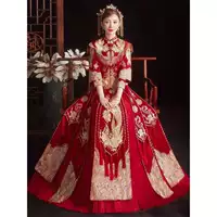 Yuqi с платкой